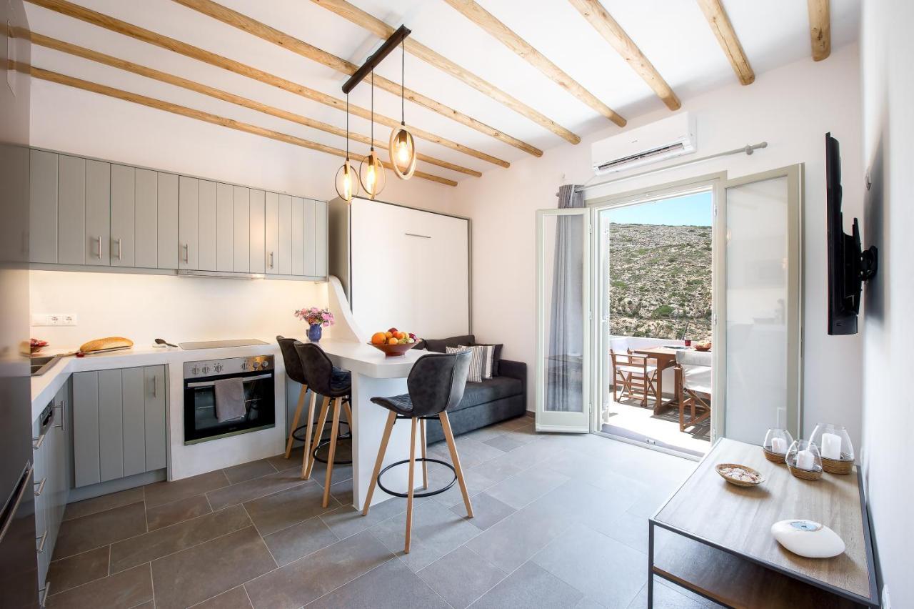 Droufakos' Home, Lux Seafront Apartment W. View Cherronisos  외부 사진