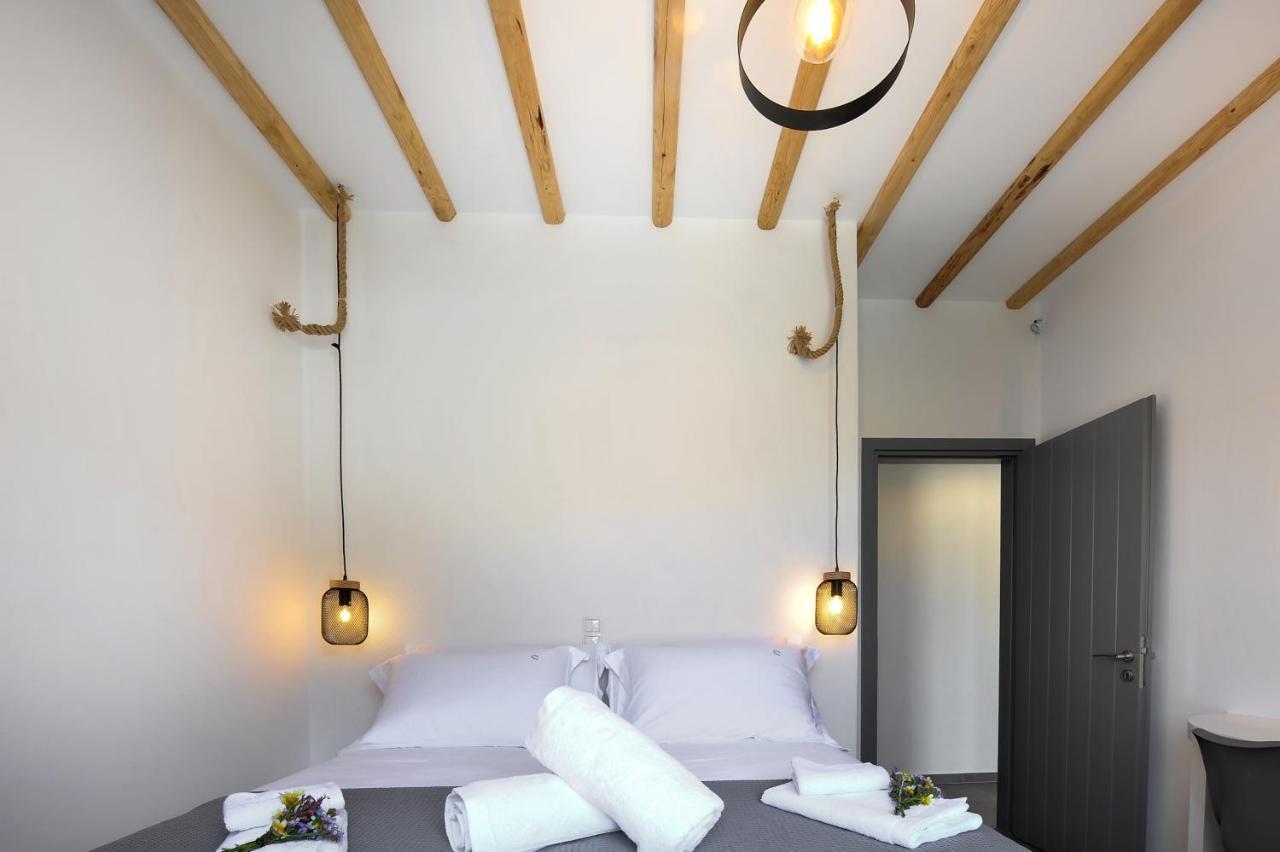 Droufakos' Home, Lux Seafront Apartment W. View Cherronisos  외부 사진
